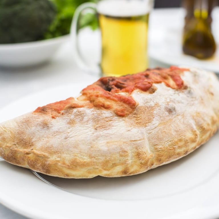 Delicious Calzones: A Taste of Italy
